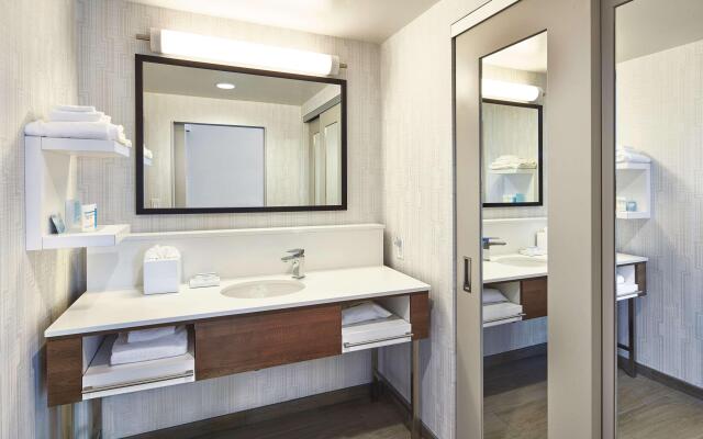 Hampton Inn & Suites Sacramento at Csus