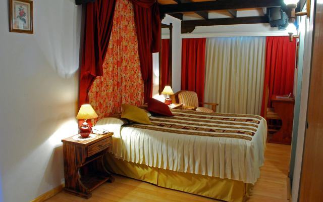 Ruca Cheli Village Ski Hotel