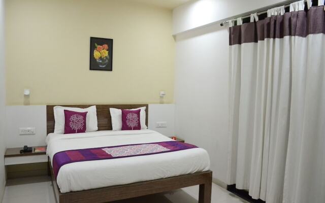OYO 4017 Hotel Grand Ashwin 1