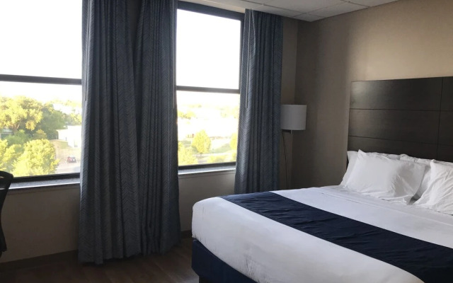 Ariel Broadway Hotel