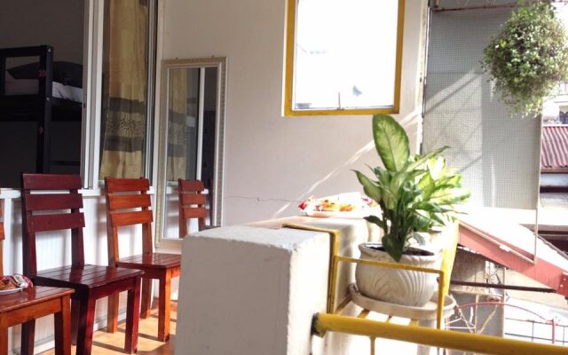 Meow Hostel