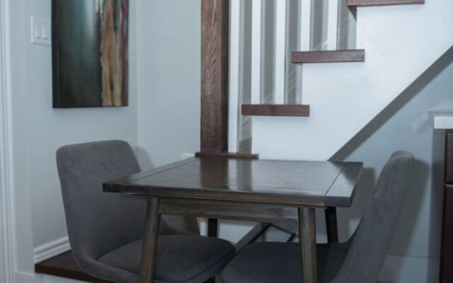 Furnished Downtown Toronto Suites