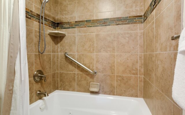 Westwind 207 2BD 2BA Plat Condo