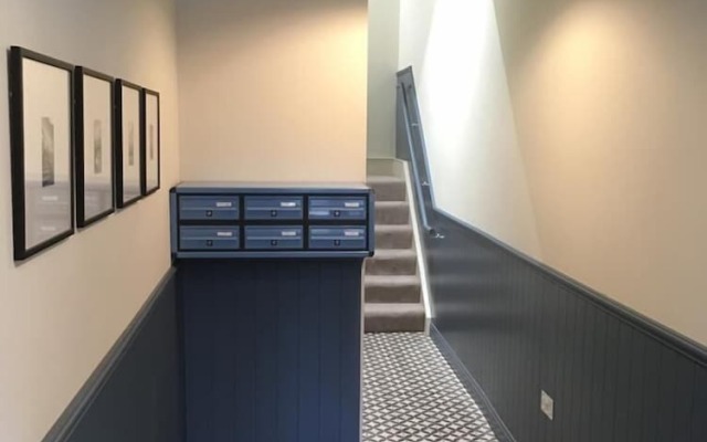 2 Bedroom Central Stylish Flat