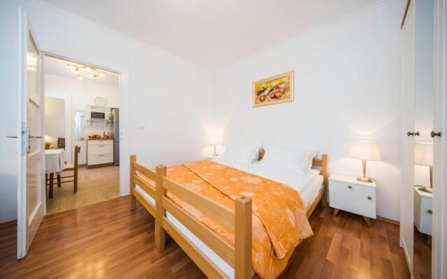 Apartments Odrina