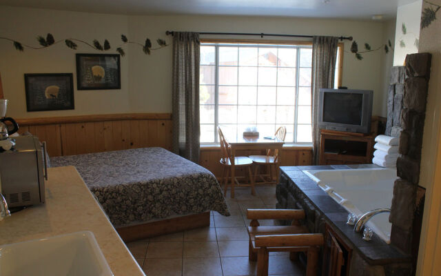 Rodeway Inn & Suites Fireside Lodge