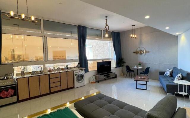 Almasarat Tower Sea View برج المسارات اطلالة بحرية