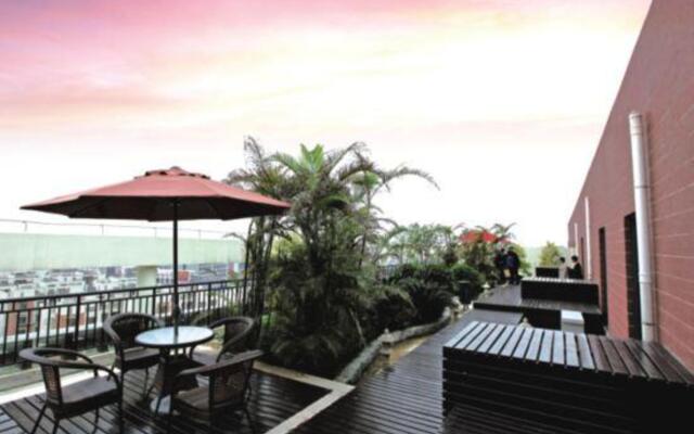 Headway Hotel
