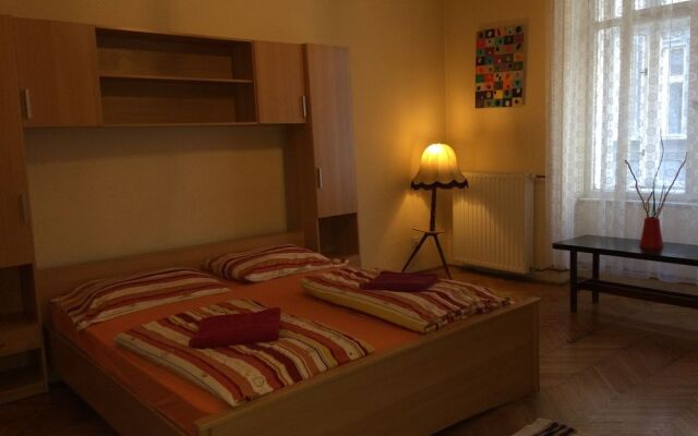 Boomerang Hostel