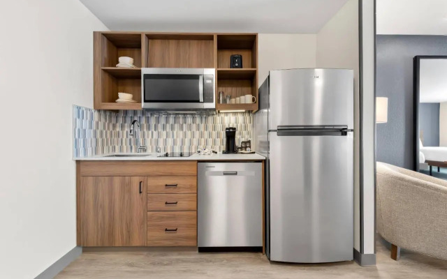 Everhome Suites San Bernardino - Loma Linda