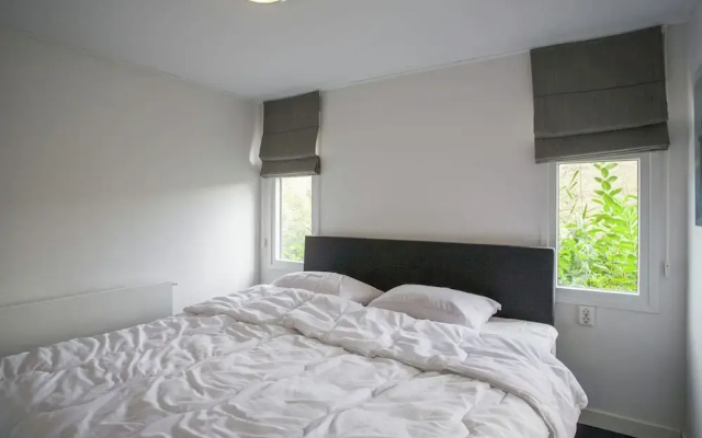 Lovely Holiday Home in Kattendijke Near Centre