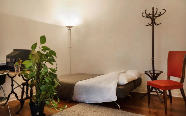 Studios Paris Bed & Breakfast - Le Jardin de Montmartre
