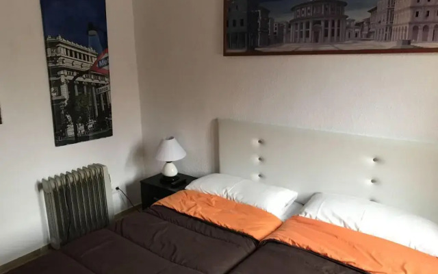 Reina Victoria Apartments & Suite