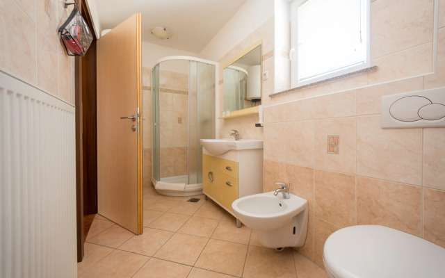 Apartment House Berghi I