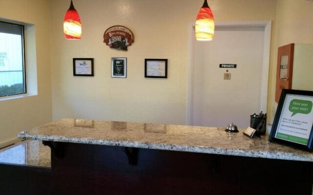 Jamestown Railtown Motel