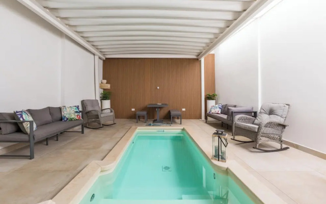 4153 Pasitea Luxury Suite by Barbarhouse