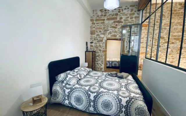 Hyper centre : Appartement Déco Atelier ou Studio Mezzanine