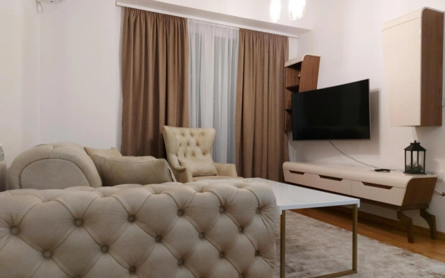 Luxury Apartment IVA II