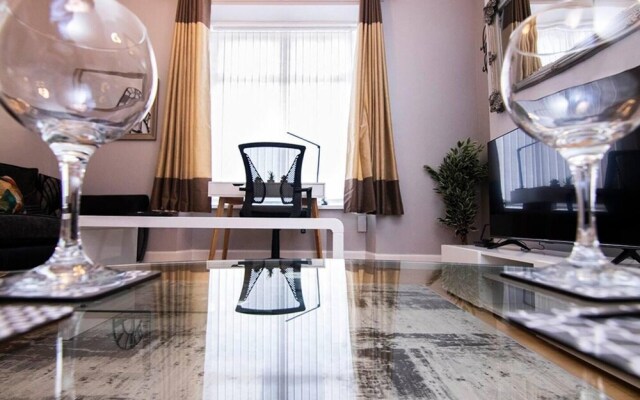 1BR Summit Holburn - Cosy Flat With Ultrafast Wifi