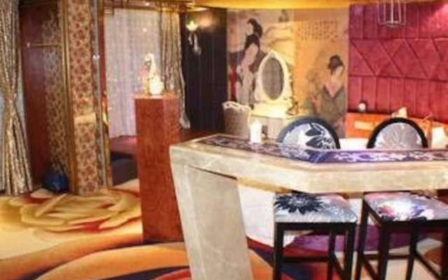 Houhai Theme Hotel