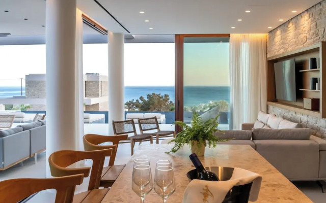 Seanatra Luxury Villas