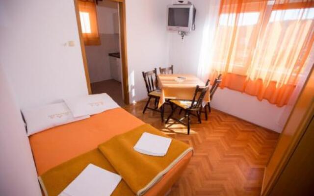 Apartments Lopar 178