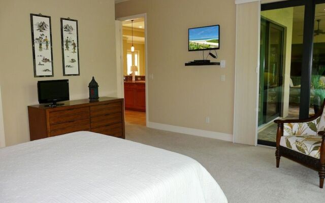 808 Seagrape Drive