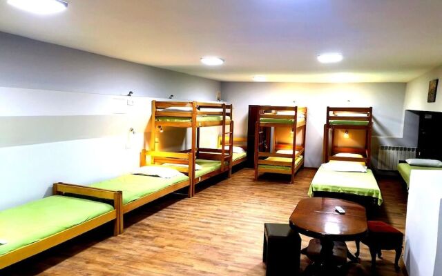Prime Hotel & Hostel