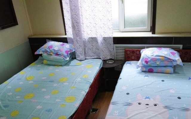 Golmud Love Travel Hostel
