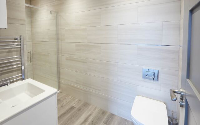 Apartment C Cornerhouse Apartments