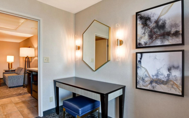 Embassy Suites by Hilton Minneapolis Airport