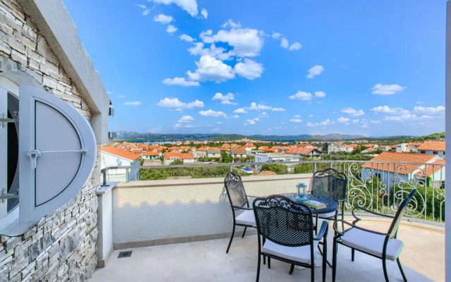 Family friendly apartments with a swimming pool Murter - 16655