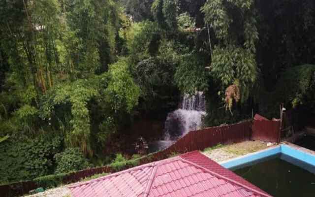 Sky Flores Hotel Ruteng
