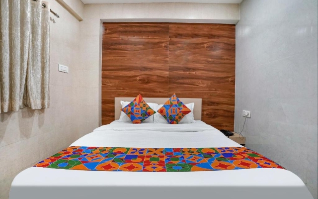 FabHotel White Gold