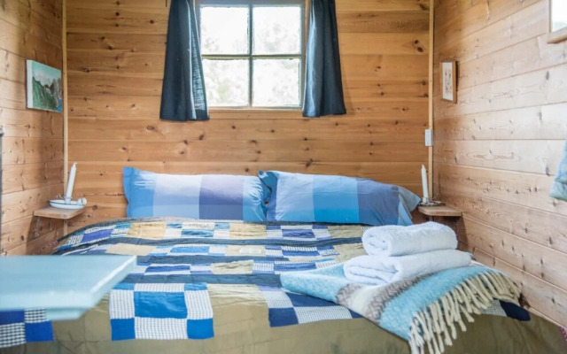 Abbey Shepherds Hut, Eye