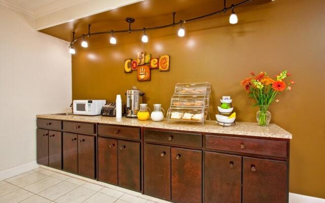 OYO Hotel Augusta Downtown