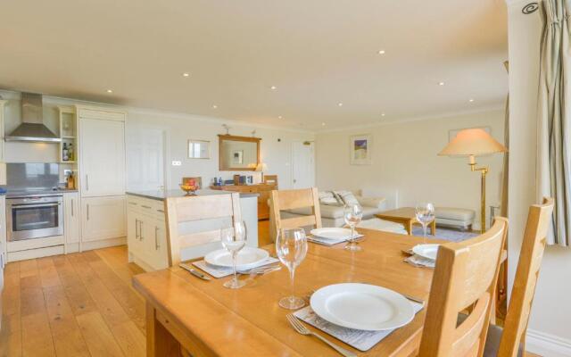 19 Burgh Island Causeway