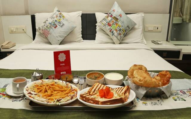 OYO 1671 Hotel Sundaram