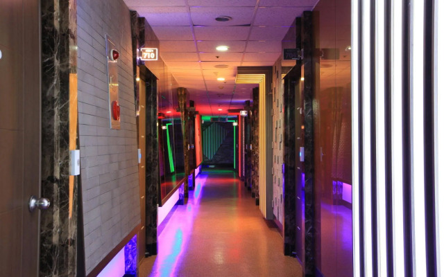 Marina Motel