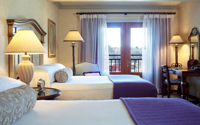 Delamar Greenwich Harbor
