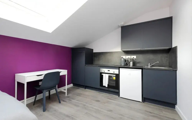 JOIVY Deluxe Studio near The Meadows