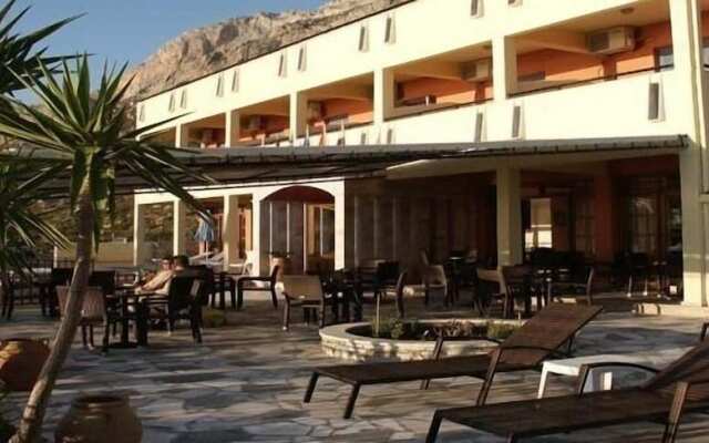 Philoxenia Hotel