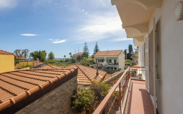 Quiet Apartment by Wonderful Italy