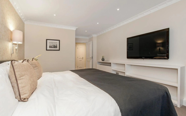 Mayfair House