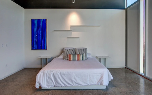Hotel Revel
