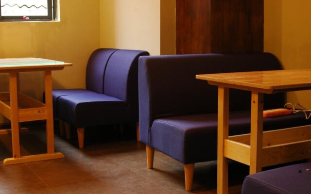 Guilin Jiuzaipangbian Boutique Inn