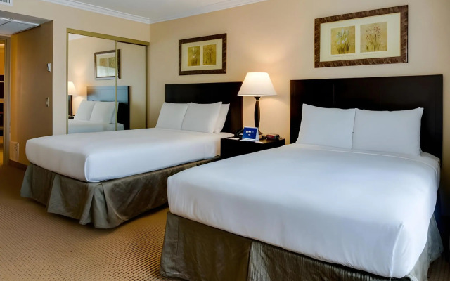 Buena Park Grand Hotel & Suites