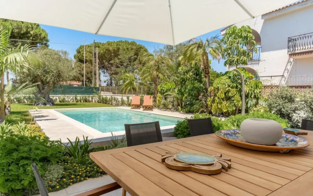 Villa Bali With Pool by Wonderful Italy