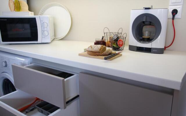 Nea Makri Beach Apartment