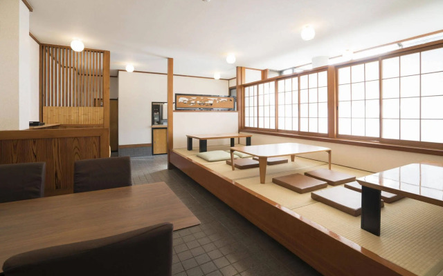 Tsubaki House